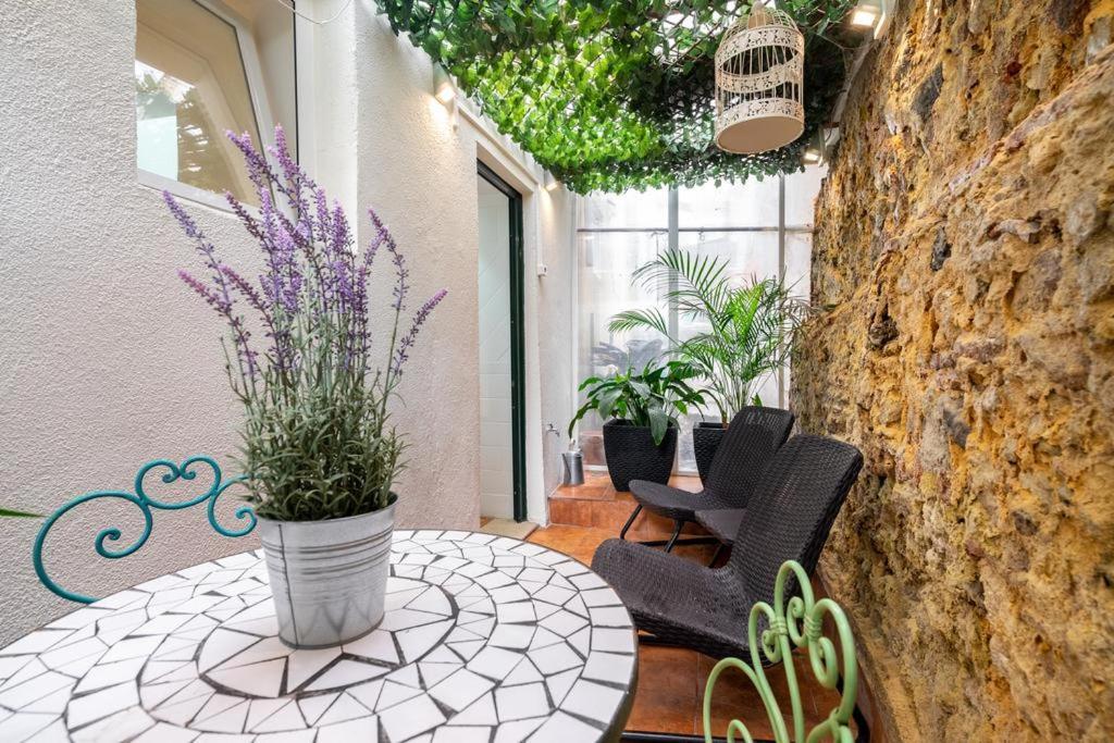 Regueira Gold Com Terraco Apartment Lisbon Bagian luar foto